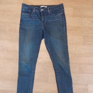 Levis 311 Shaping Skinny Size 29, Nearly New